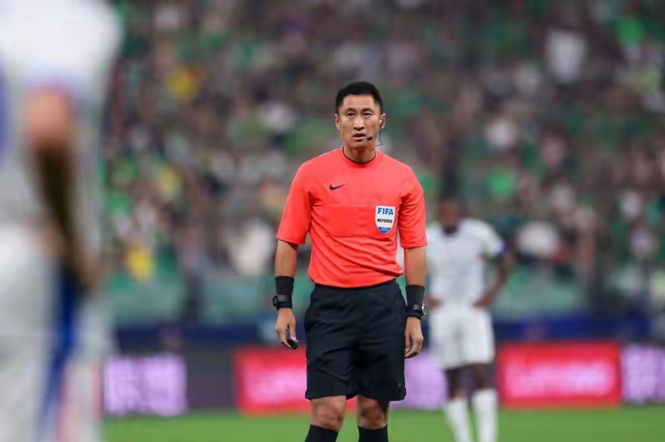 向亚足联投, 不投诉并不 向亚足联投, 不投诉并不